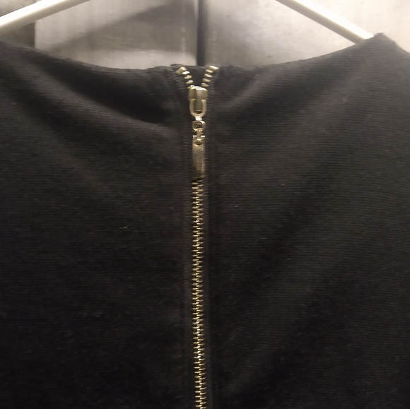 Black Dress - Picture 4 of 6